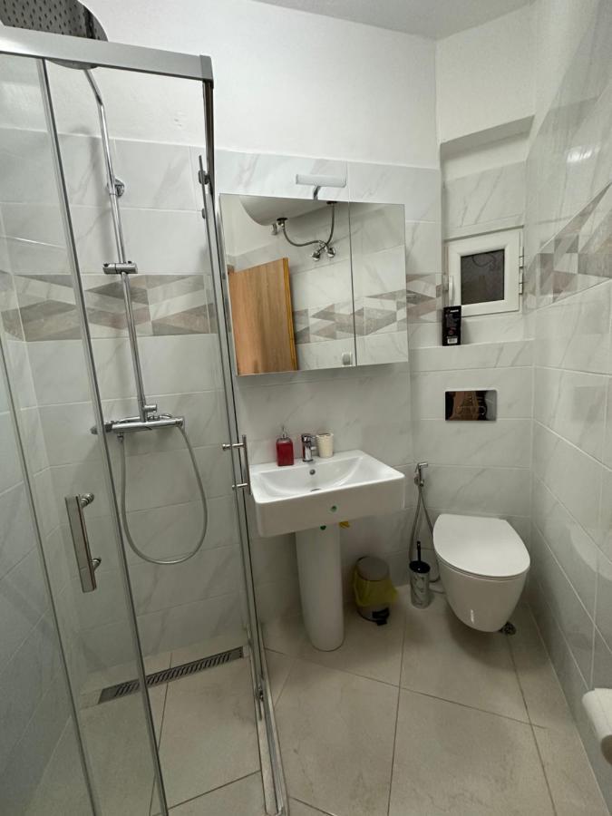 Velis Apartment Саранда Екстер'єр фото